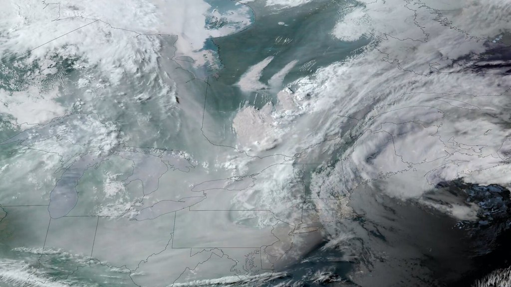 Image shows the midwest and northeastern part of the U.S. and part of Canada covered by smoke from Canadian fires.